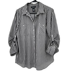Grace Size Medium Shirt Black & Gray Vertical Stripe Button Up Double Pocket